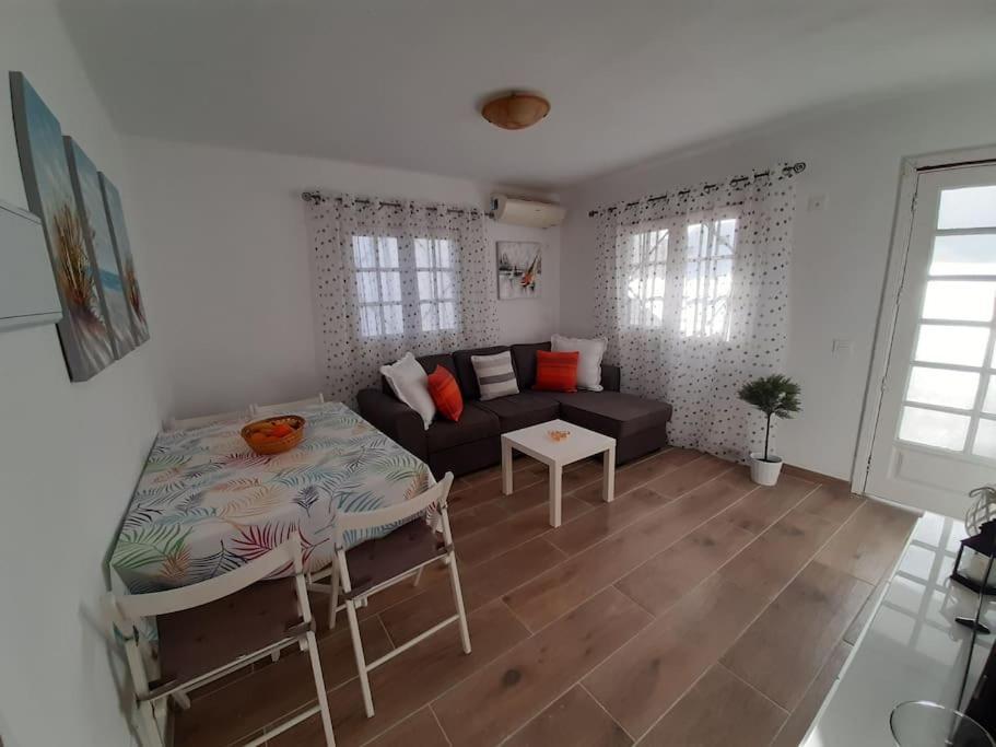 2 Bedroom Apartment Grandfloor-Pto. Del Carmen 卡门港 外观 照片